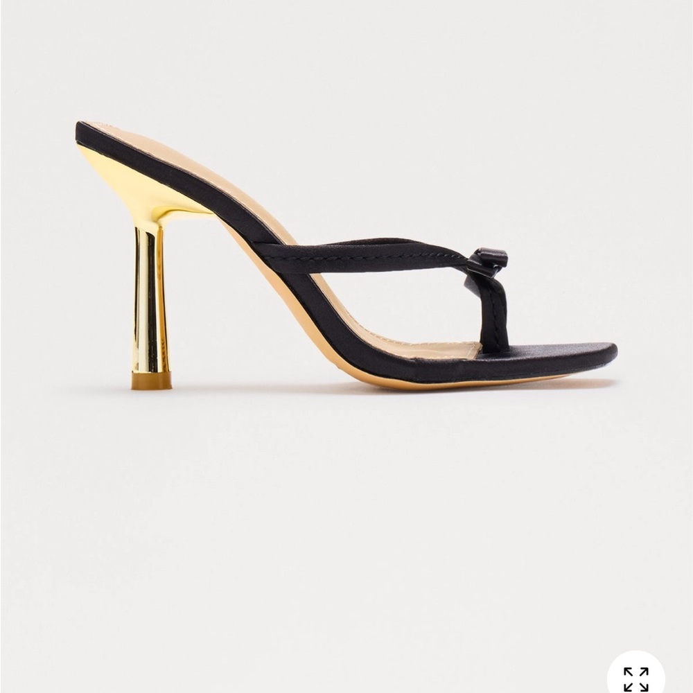 Chic Black and Gold Women's Heels